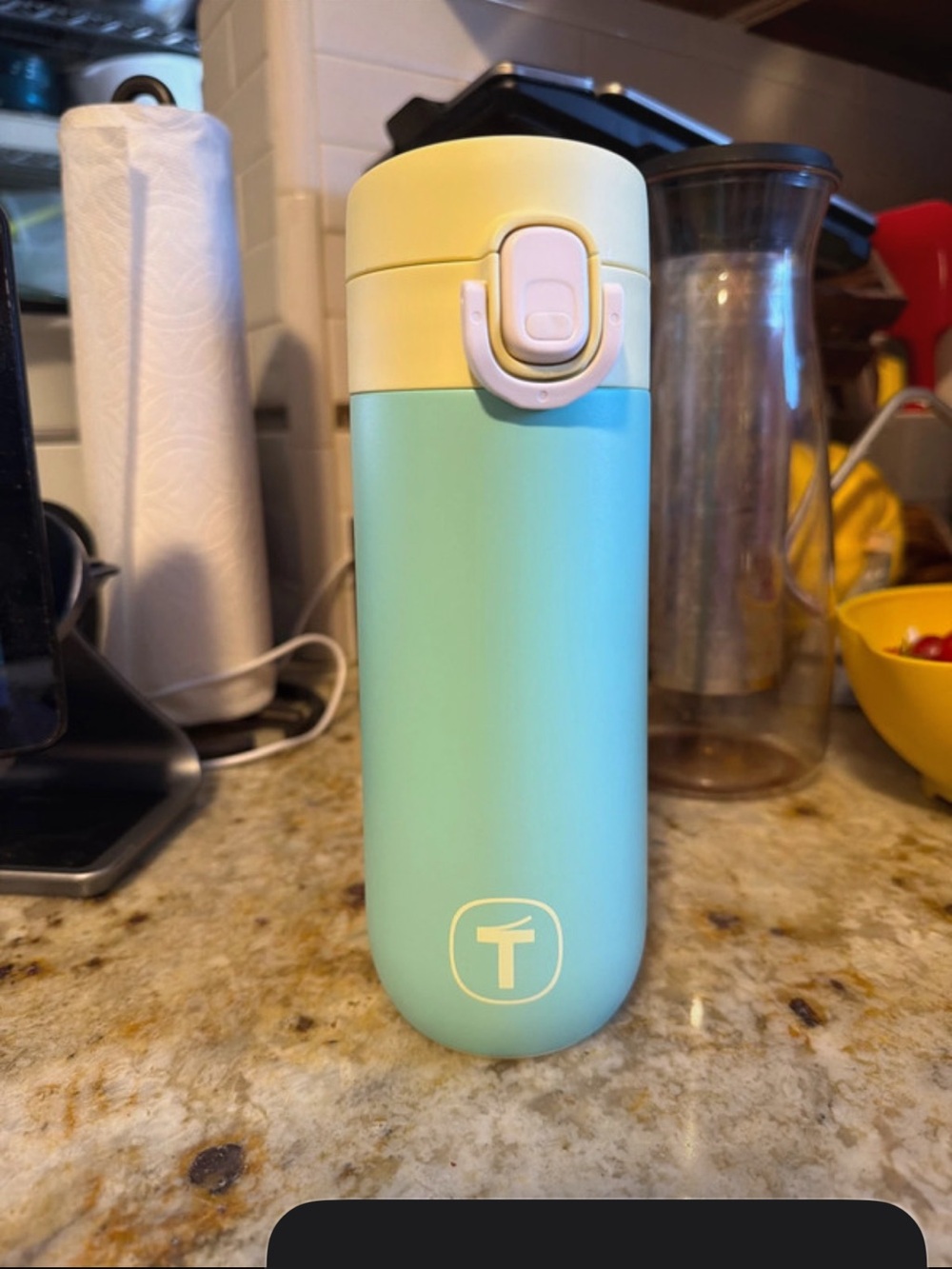 Tupperware Big t flip easy open tumbler